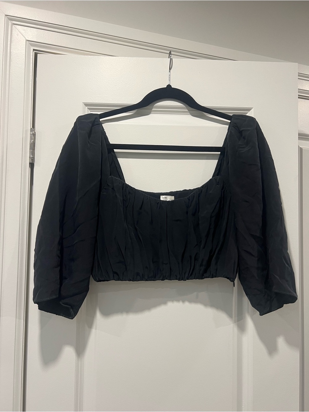 Wilfred Black Square-Neck Puff Sleeve Cropped Top